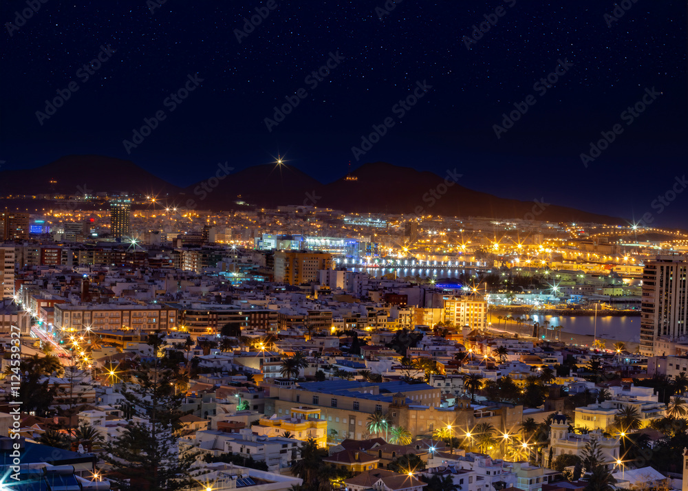 Fototapeta premium Night view of the port of Las Palmas, Gran Canaria