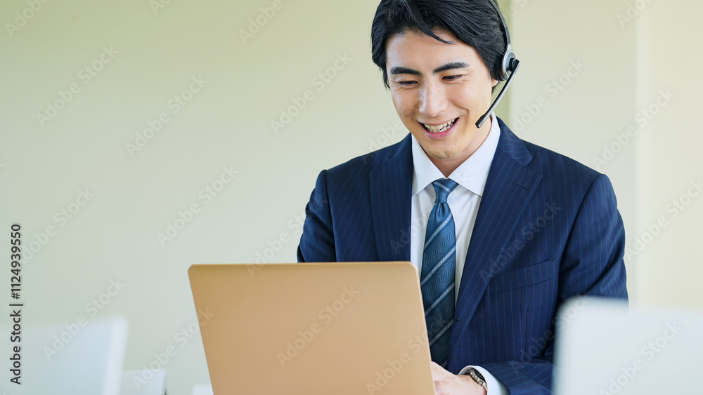 オペレーター、ノートパソコン、ビジネス、男性、ヘッドセット、ビジネスマン、仕事、通話、コールセンター、テレアポ、テレフォンアポイントメント、営業、電話、カスタマーサポート、サポートセンター、日本人、ビデオ通話、DX、ヘッドホン、オフィス、ビジネスパーソン、スーツ、デジタル、トランスフォーメーション、IT、シリアス、オンライン、ホットライン、受付、サポート、窓口、予約、eコマース、通信販売、問い合わ オペレーター、ノートパソコン、ビジネス、男性、ヘッドセット、ビジネスマン、仕事、通話、コールセンター、テレアポ、テレフォンアポイントメント、営業、電話、カスタマーサポート、サポートセンター、日本人、ビデオ通話、DX、ヘッドホン、オフィス、ビジネスパーソン、スーツ、デジタル、トランスフォーメーション、IT、シリアス、オンライン、ホットライン、受付、サポート、窓口、予約、eコマース、通信販売、問い合わ