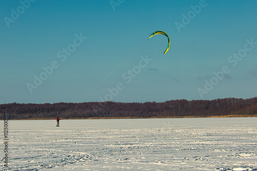 Photography kite surfing in the snow Eis - Winter - Schnee - Segel - Sport - Lake - See - La