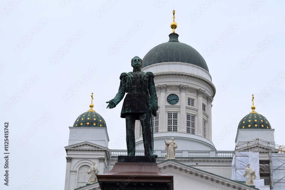 Fototapeta premium The statue of Alexander II in front of the Helsinki Cathedral