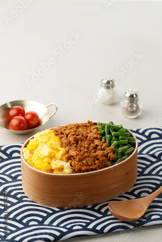 Sanshoku Lunch Box, Three Color Japanese Rice Lunchbox photo