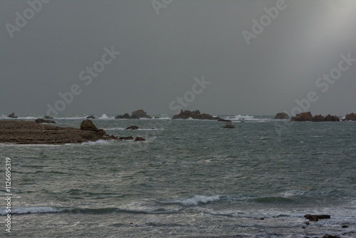 Paysage de tempête en Bretagne-France photo