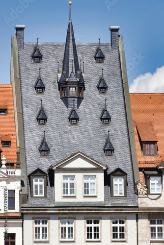 Leipzig, einzigartiges Dach des Baarmann´s Hauses mit den vielen Gauben und dem Seumetürmchen