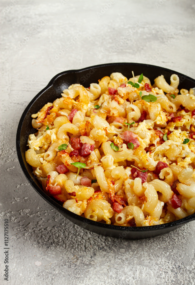 macaroni with cheese and bacon, baked, homemade, no people, macaroni with cheese and bacon, baked, homemade, no people,