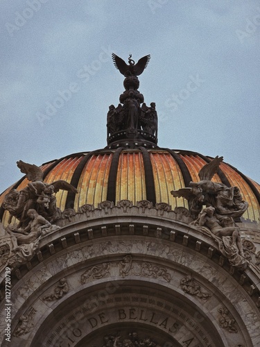 Escultura y cúpula bellas artes 