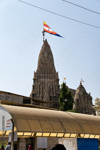 Obraz na płótnie The Shree Dwarkadhish Temple: a spiritual jewel in India w salonie