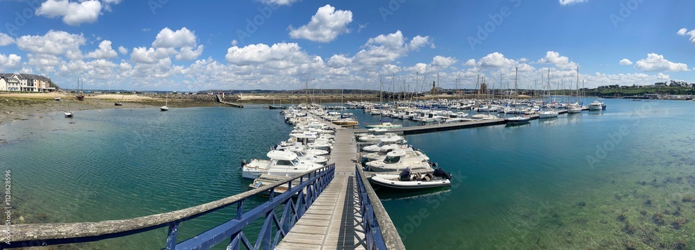 Port et bateaux à Camaret en Bretagne Finistère France
