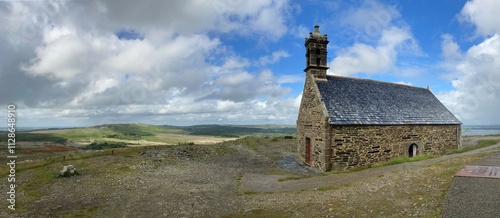 Obraz na płótnie La chapelle Saint-Michel de Brasparts en 2024 dans les monts d'Arrée en Bretagne Cornouaille Finistère France w salonie