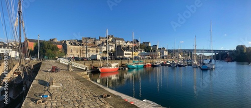 le port Rhu à Douarnenez en Bretagne Cornouaille Finistère France	 photo