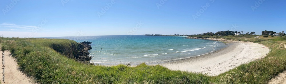 Le long de la côte à Raguenez en Bretagne Cornouaille Finistère France