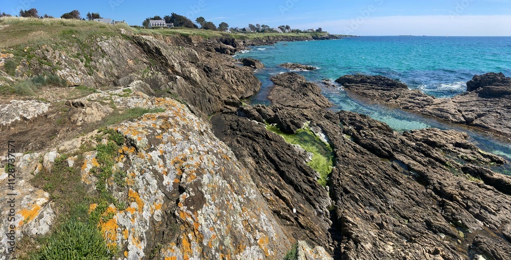 Le long de la côte à Raguenez en Bretagne Cornouaille Finistère France