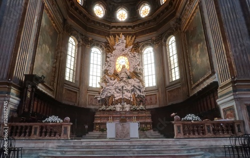 Église du Gesù Nuovo et Basilique Santa Chiara de Naples en Campanie, Italie photo