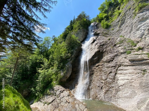 Dundelbachfall I or upper waterfall on the Dundelbach stream - Canton of Obwalden, Switzerland (Dundelbachfall 1 oder der obere Wasserfall am Dundelbach - Kanton Obwald, Schweiz) photo