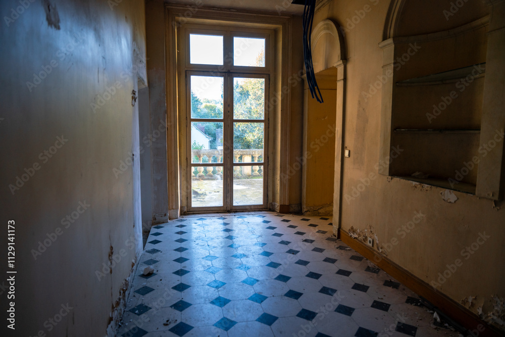 Abandoned mansion somewhere near Paris in France. Abandoned mansion somewhere near Paris in France.