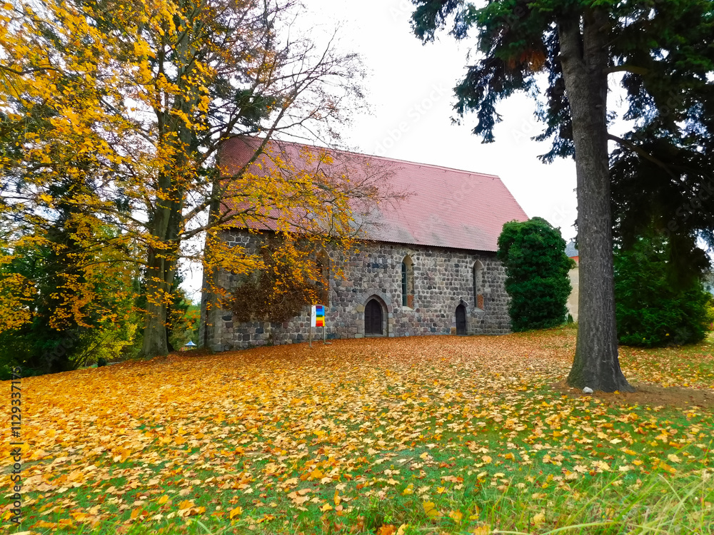 Die evangelische Kirche aus dem 13. Jahrhundert