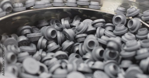 Pharmaceutical equipment mixing vial bottle caps