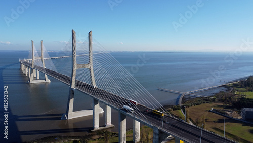 ponte vasco da gama lisboa, rio tejo