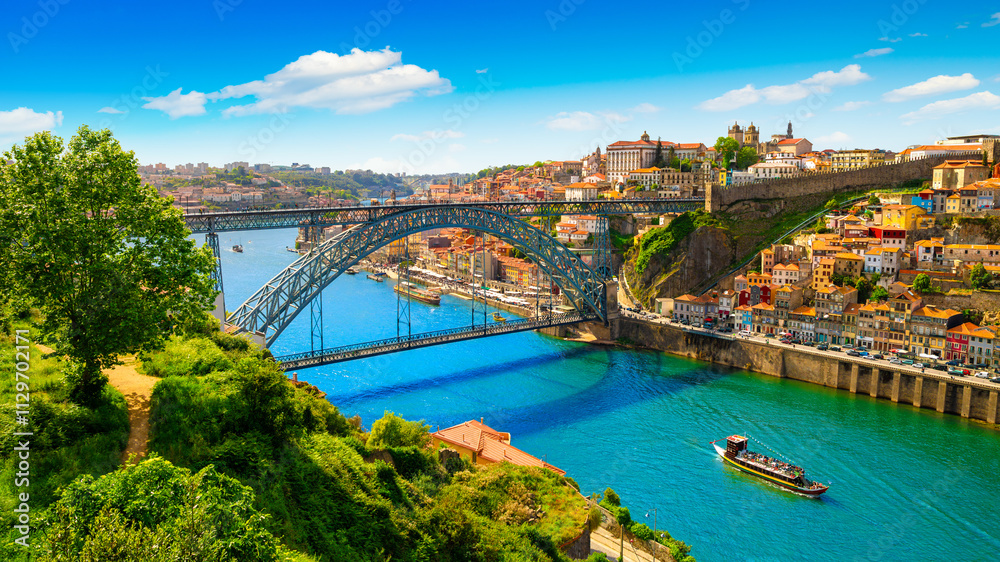 Panoramic view of the city of Porto on a beautiful summer day. Porto, Portugal Panoramic view of the city of Porto on a beautiful summer day. Porto, Portugal