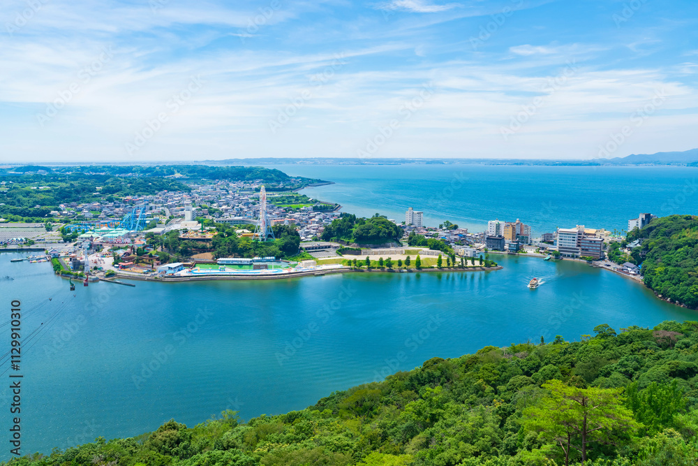 Fototapeta premium 大草山山頂から浜名湖と観山寺温泉の眺望
