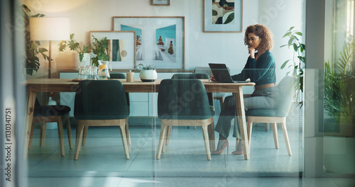 Фотография Laptop, ideas and businesswoman in office for project proposal at creative startup company