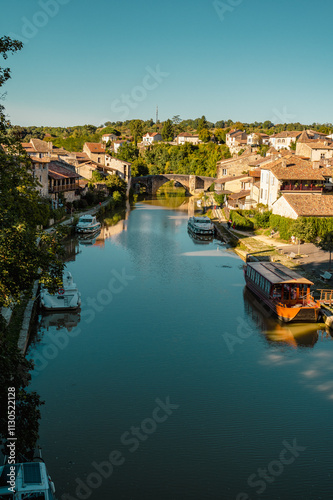 Port de Nérac avec bateaux - 2