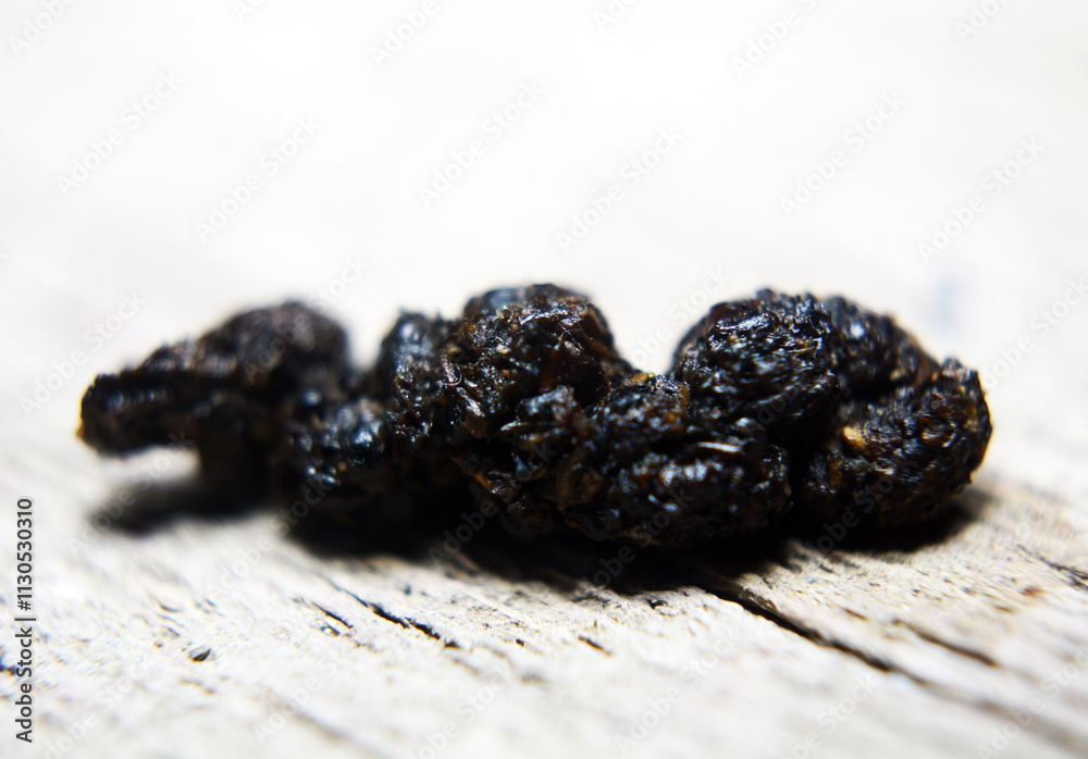Obraz premium Rat droppings with different textures, shapes and colors, the smell of which spreads throughout a room