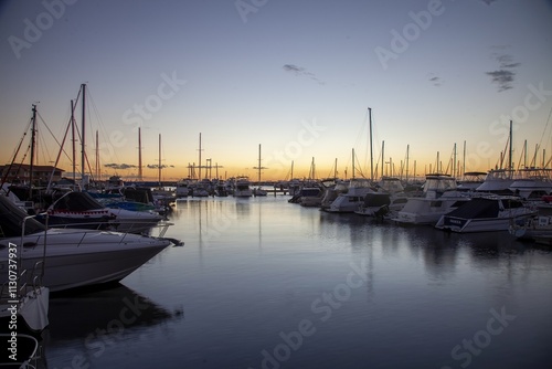 Fotografía Serene sunset over Hillarys Boat Harbour near Perth, 2015, with yachts reflectin