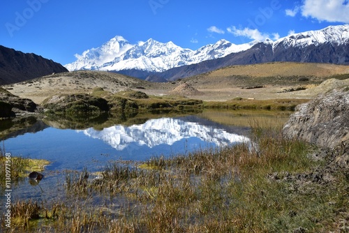 Snow-capped Himalayan mountain tops and glaciar peaks in Nepal