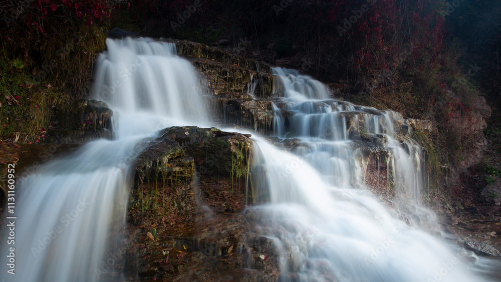 Fototapeta premium waterfall in the park