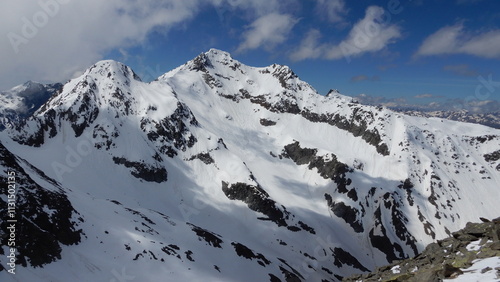 Blick zum Kleinschober 3119m und Hochschober 3242m im Ralftal in der Schobergruppe in Osttirol photo