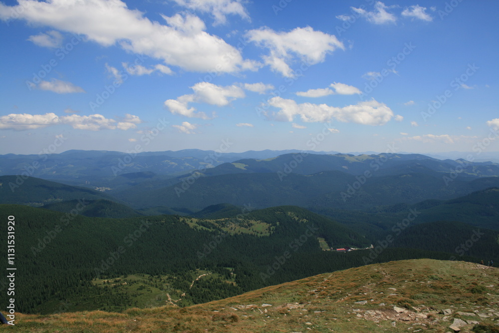 Fototapeta premium Travel to the Carpathian Mountains