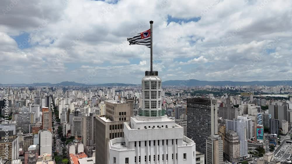 Drone visão aérea cidade de são paulo bandeira