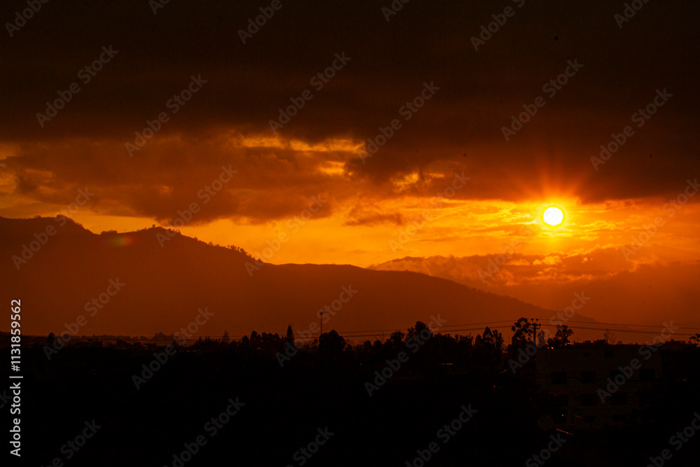 Obraz premium sunset in the mountains