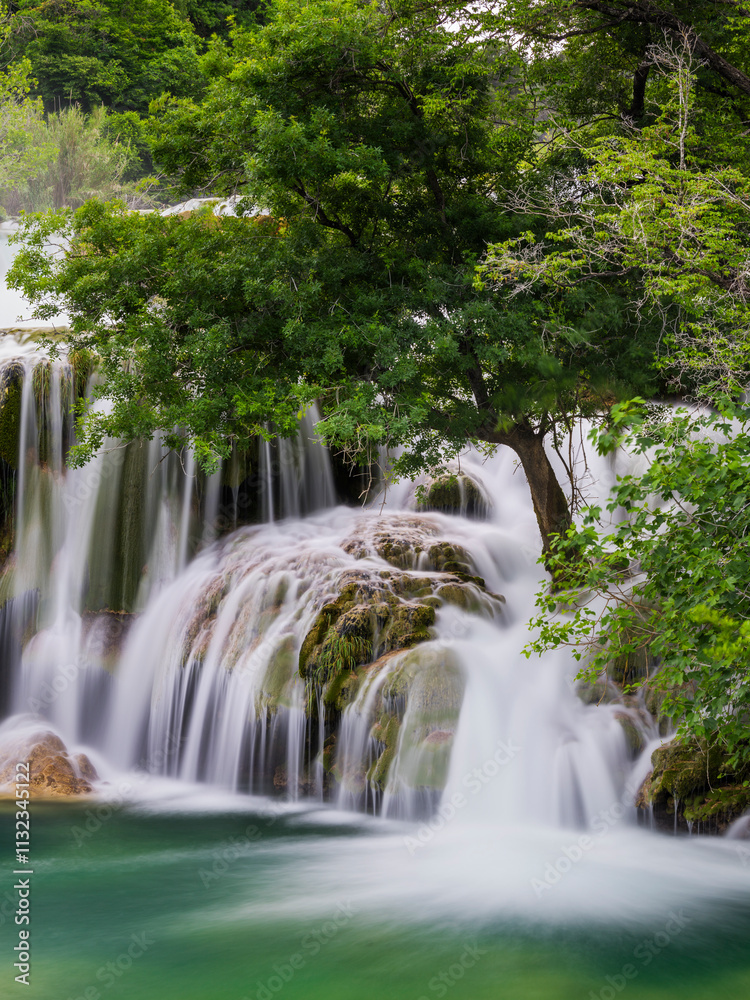 Obraz premium Wasserfall im Krka Nationalpark, Kroatien