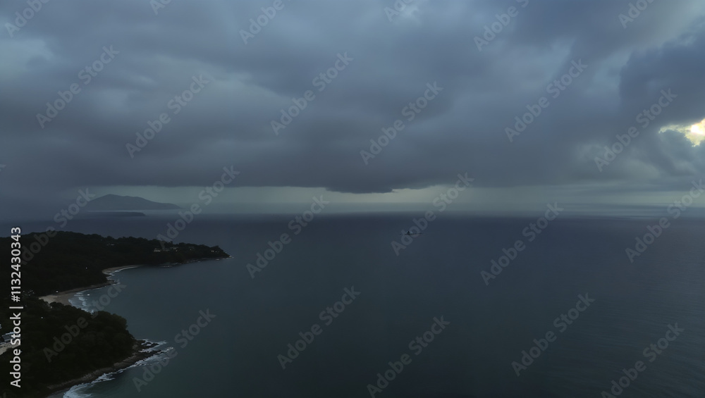 Fototapeta premium Stunning Ocean Shoreline from Above