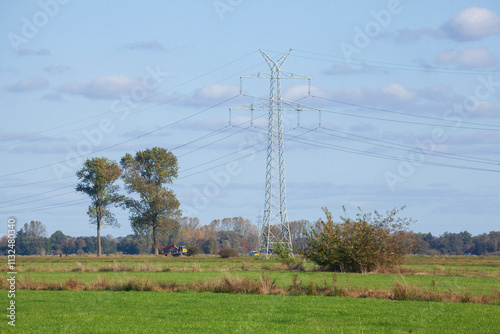 Strommast , Stromversorgung, Energieversorung, Blauer Himmel, Deutschland photo