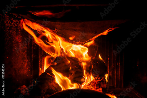 Pareidolia in a fireplace in Els Poblets