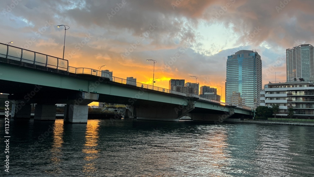 Fototapeta premium sunset over the river