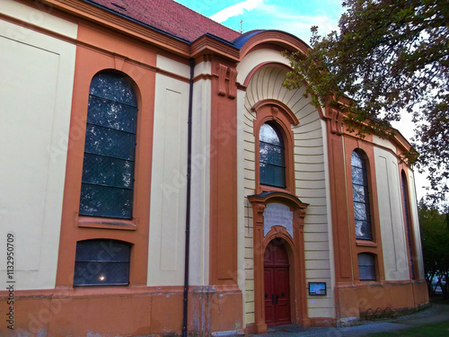 Obraz na płótnie Muschel Portal der Maria Magdalen Kirche mit Zitat - Und bin ein neues Gotteshaus - AИИO 1749 w salonie