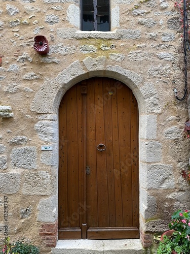 jolie porte de maison photo