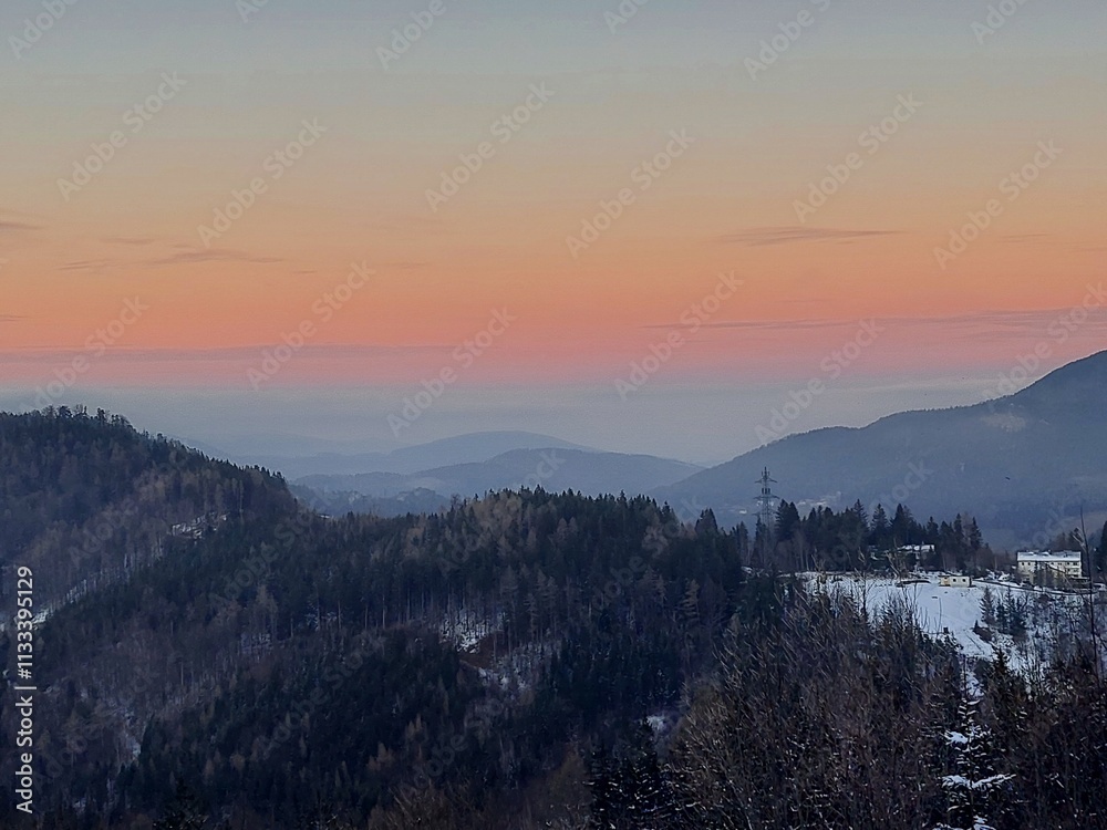 Obraz premium die Wiener Alpen in Abendrot, Niederösterreich