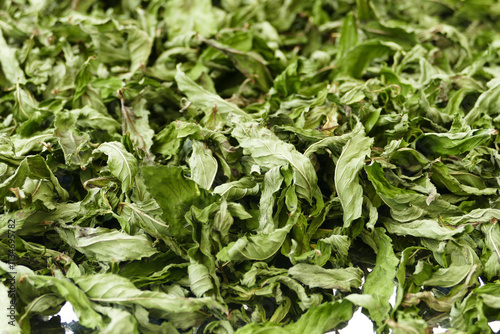 Obraz na płótnie drying mint, drying homemade mint, close-up dried mints, w salonie
