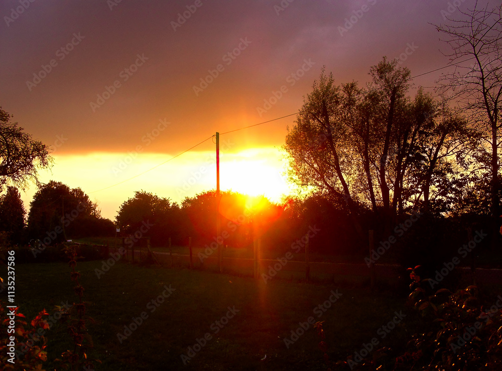 Sonnenuntergang im Herbst in der Uckermark