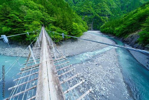 寸又峡
