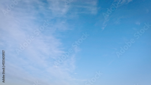 Canvas Print nice huge clouds in the blue sky bg - photo of nature