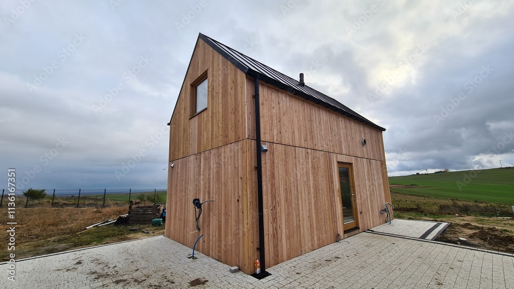 domek drewniany modułowy typu stodoła