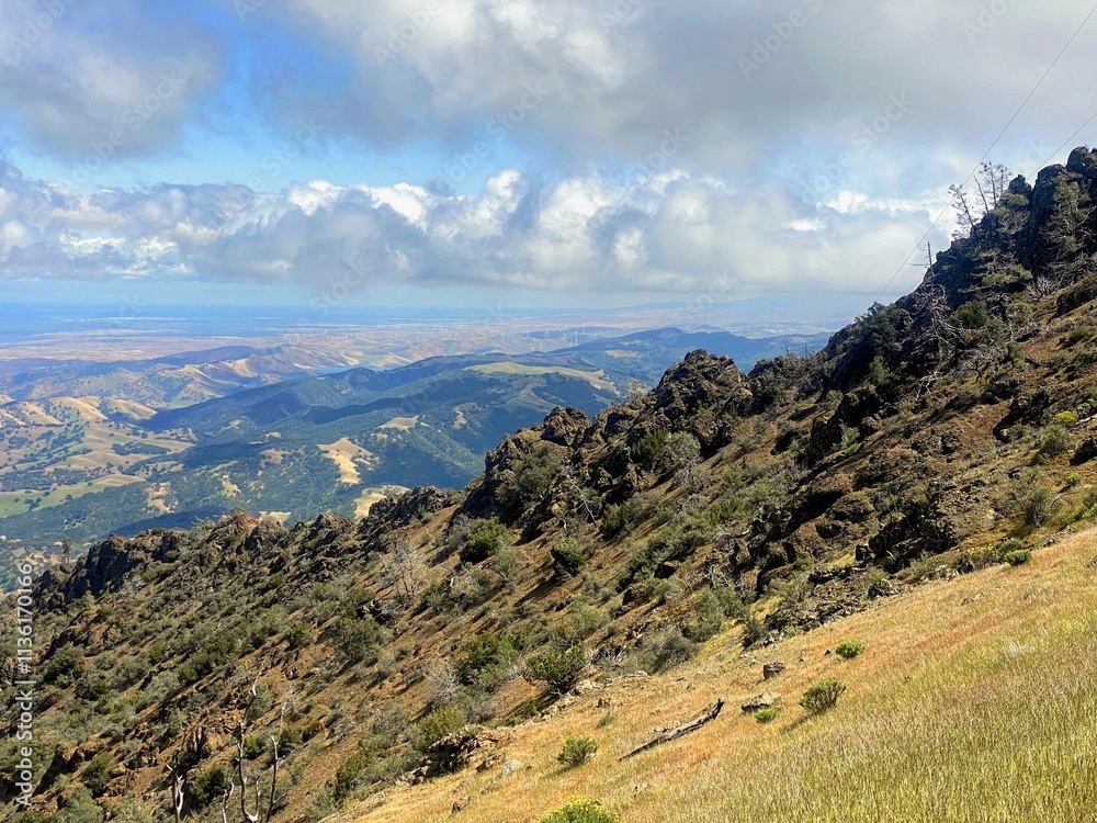 Naklejka premium view from the top of Mount Diablo (California USA)