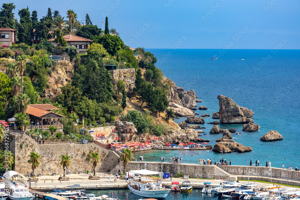 Obraz premium Ttaditional view of Mermerli beach in historical part of Antalya, Turkey