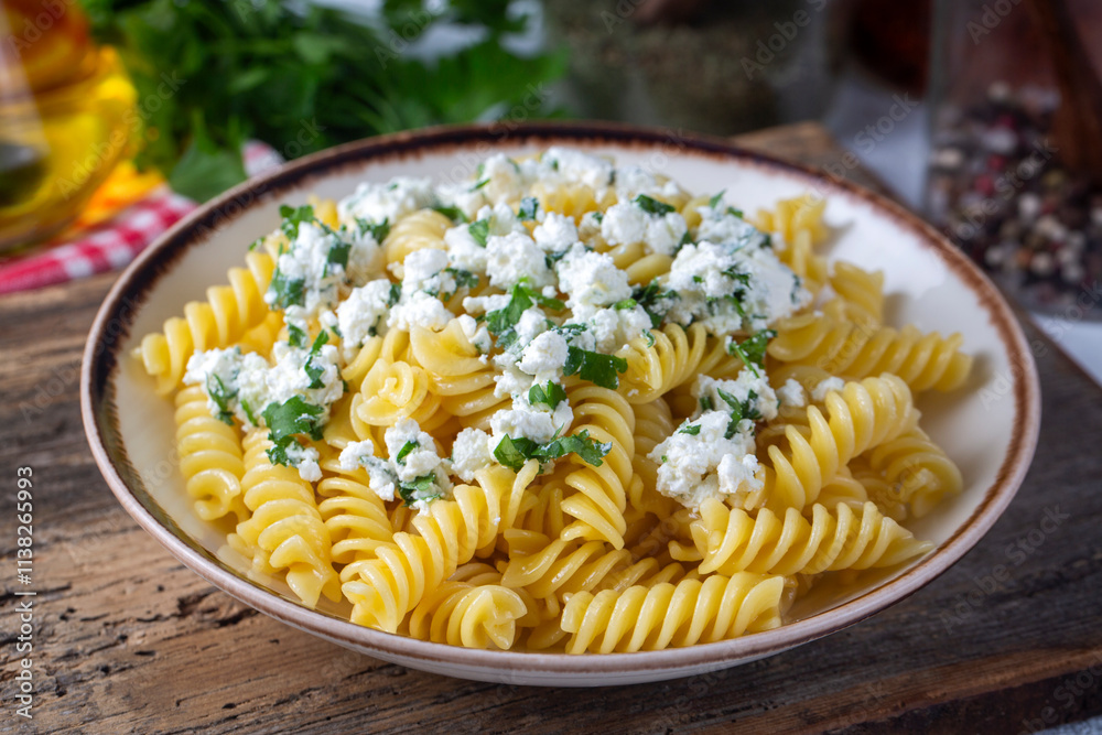 The cheese fusilli pasta is delicious. Turkish name; Peynirli makarna