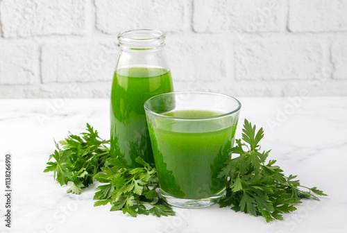 Green healthy detox, lemon ...